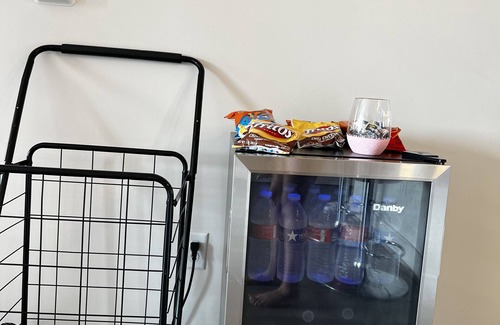 Midtown Apartment | Luxury Midtown Highrise | 5 min from NRG