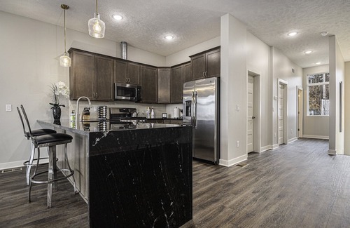 Dundee-Happy Hollow Historic District House | Luxury Midtown Townhome near UNMC