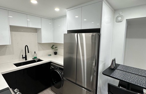 Richmond Hill Apartment | Luxury Modern B Appartment