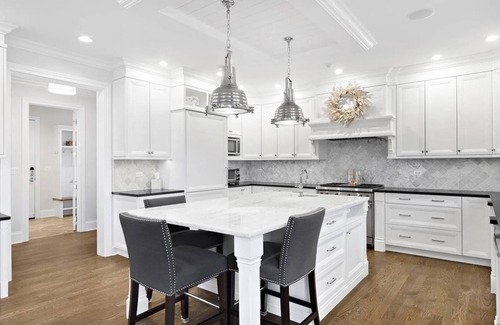 Elmhurst House | Luxury Modern Farmhouse
