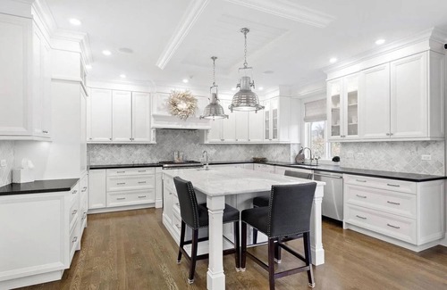 Elmhurst House | Luxury Modern Farmhouse
