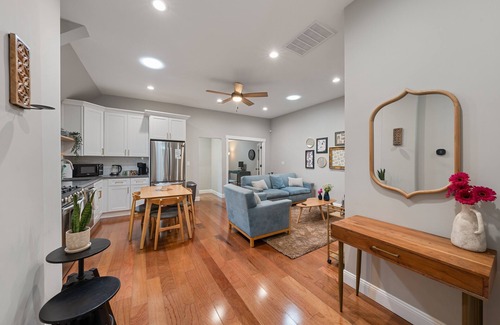 Prescott House | /Luxury Modern Home in Oakland with AC & WFH/
