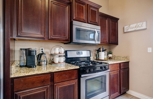Biggs Field House | Luxury Modern Home near Ft. Bliss and Airport