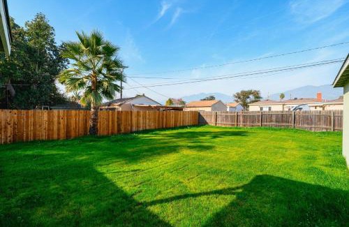 Monrovia House | Luxury Modern Retreat with Spacious Yard & Premium Comfort