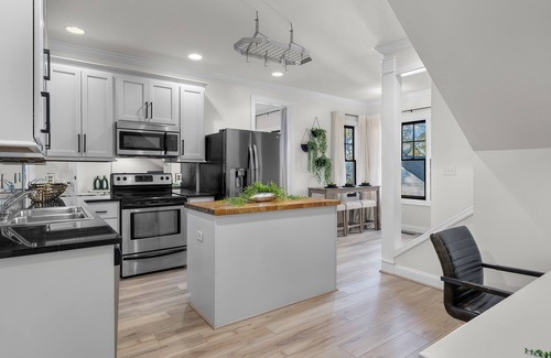 Glen Iris House | Luxury Modern Stay Near UAB