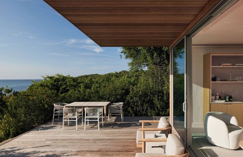 Montauk Cottage | Luxury Montauk Waterfront Cottage with Private Spa & Sunset Views