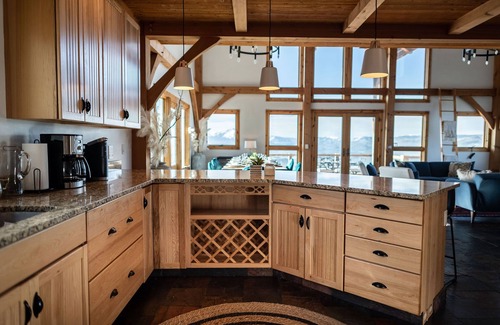 Glenwood Springs Cabin | Luxury Mountain Top Cabin with Stunning Views