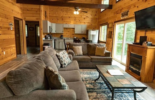 Zoe Cabin | Luxury mountain cabin