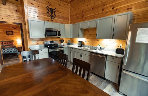 Zoe Cabin | Luxury mountain cabin