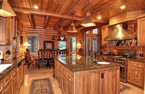 Sundance Cabin | Luxury Mountain Home. Hot Tub, 6 Bedrooms, 5.5 Bath, Theater, Steam Rm, Sauna