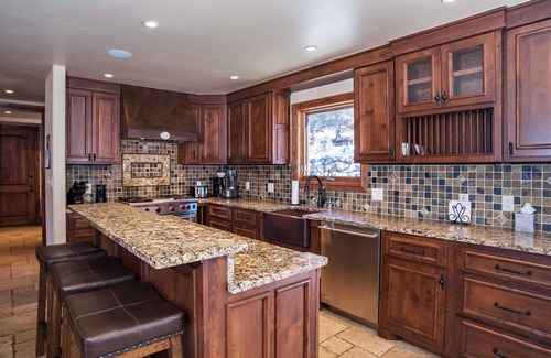 Carbondale House | Luxury Mountain Home with Gorgeous Mountain Views and Hot Tub, Near Skiing!