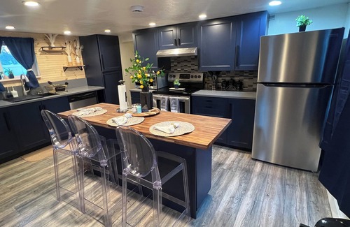 Midvale House | Luxury Mountain Residence:Ski resort, Hikes,Golfing clubs