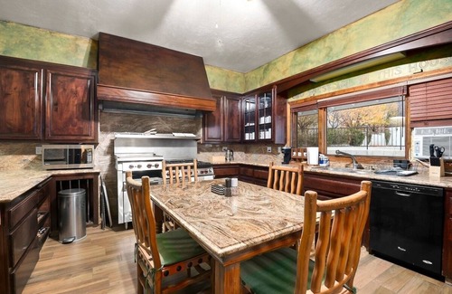 Wrightwood Other | Luxury Mountain Retreat: Skiing, SPA, Arcade & Bar
