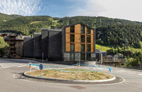 El Tarter Apartment | Luxury Mountain Stay l GYM - SAUNA - POOL l by BonesVacances