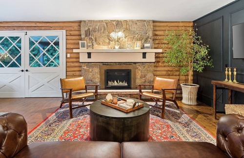 Bellingham House | Luxury & Nature's Haven: Architectural Symphony Amidst Serene Bellingham Vistas
