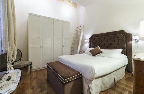 Santa Maria Novella Apartment | Luxury Nest in Historic Florence