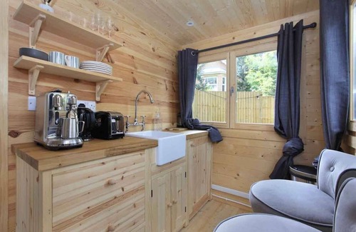 Claygate Cabin | Luxury new lodge set in private walled garden