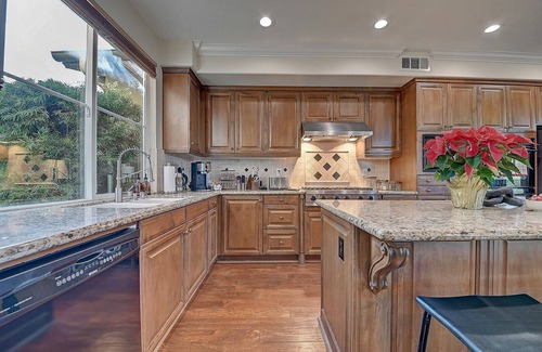 Turtle Ridge House | Luxury Newport Coast 4BR Villa + City & Mountain Views in Guard Gated Community