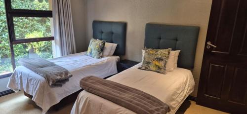 Hartbeespoort House | Luxury oasis retreat