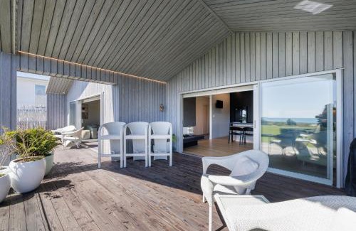 Papamoa Beach Villa | Luxury Ocean Villa in Papamoa