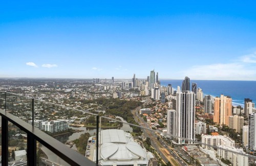 Broadbeach Apartment | Luxury Oceanview 2-Bed Apartment on 50th Level