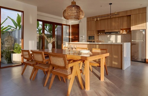 Cemagi Villa | Luxury Om Cemagi Beach Villa