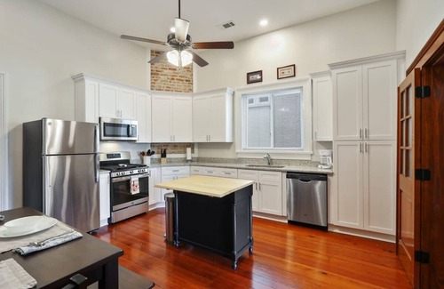 New Orleans House | Luxury On The Bayou | Parking | Steps to City Park