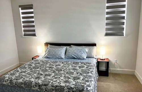 Tracy Apartment | Luxury one bed/bath with Garage & Washer/Dryer