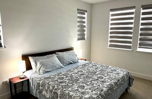 Tracy Apartment | Luxury one bed/bath with Garage & Washer/Dryer