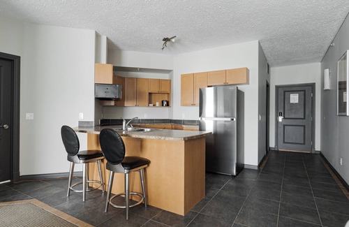 Fort McMurray Apartment | Luxury One Bedroom Suite