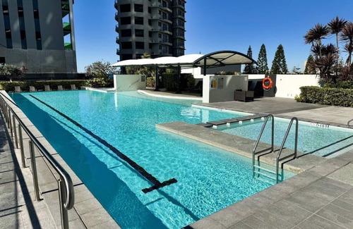 Broadbeach Apartment | Luxury Oracle Stay Ocean Views 2BR Level 11