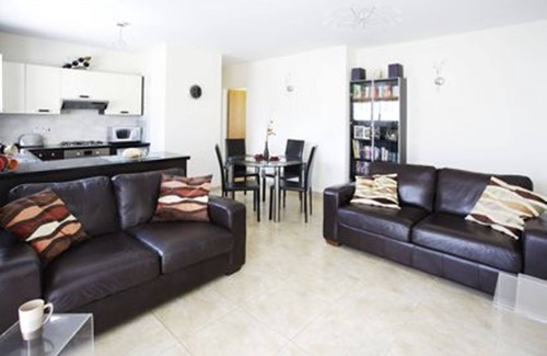 Kapparis Apartment | Luxury Penthouse Apartment. Free WI-FI and UK TV. Pool. Large veranda. Air Con.