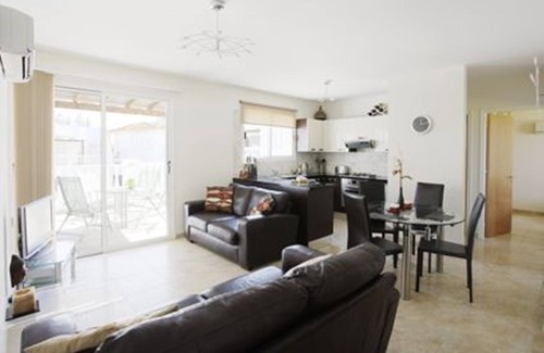 Kapparis Apartment | Luxury Penthouse Apartment. Free WI-FI and UK TV. Pool. Large veranda. Air Con.