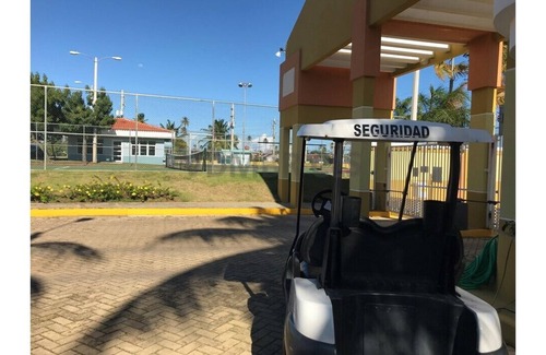 Mediania Alta Apartment | Luxury Penthouse on Beachfront Complex- Clean & Sanitized for a Safe Stay!