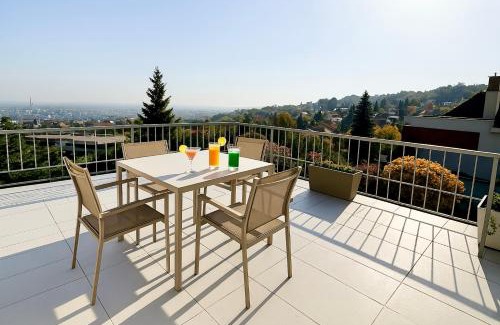 Szemlohegy Apartment | Luxury Penthouse on Rosehill with free garage -240sqm