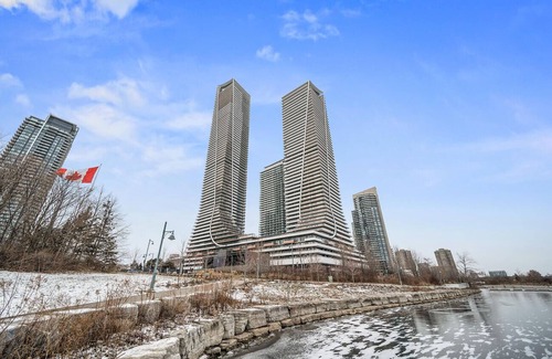 Humber Bay Condo | Luxury Penthouse Suite