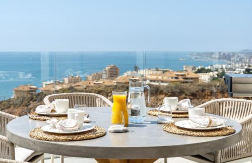 Fuengirola Apartment | Luxury Penthouse with Rooftop