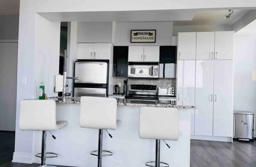 Fort York Apartment | Luxury Ph In DownTown Toronto