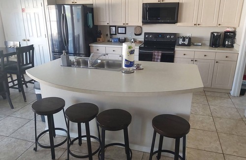 Windsor Palms House | Luxury Pool Home Steps to Disney, 2 Master Suites, Gated, Game Rm, BBQ Free WiFi