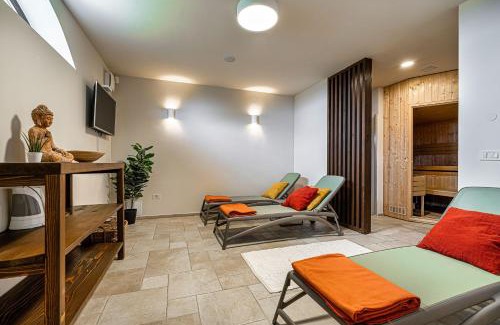 Gracisce Villa | Luxury Pool Villa Gradin