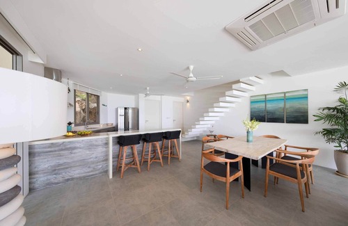 Moo 5 Villa | Luxury Private Family&Friends Villa, Private Pool 5 min walk to beach, 5Bedroom