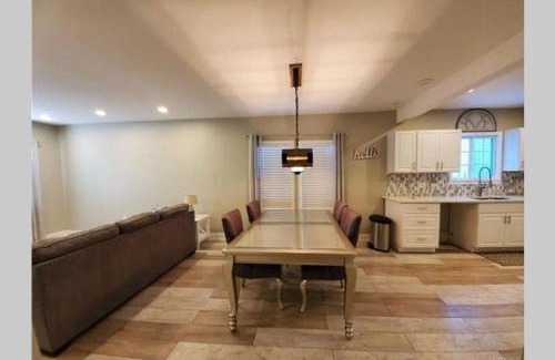 Niagara Falls House | Luxury Private Home in the Heart of Niagara Falls