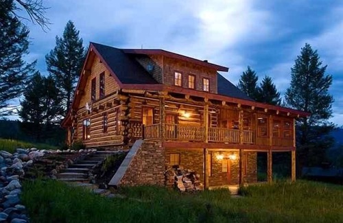 Porcupine Park Cabin | Luxury - Quintessential Montana Retreat - Ski and Fish! Sleeps 10, 4 beds 4 bath