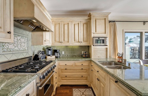 La Jolla House | Luxury, renovated, oceanfront home with incredible deck & ocean views - dog friendly!