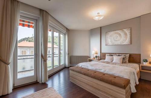 Taban Apartment | Luxury Residence with a Beautiful view for the Danube River
