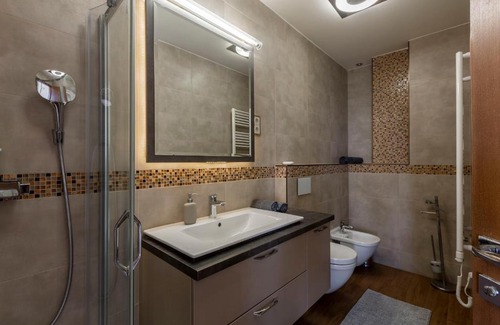 Taban Apartment | Luxury Residence with a Beautiful view for the Danube River