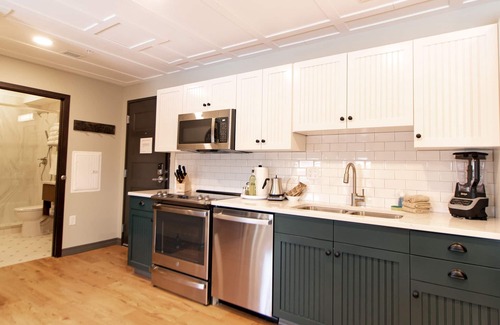 Duluth Apartment | Luxury Residential Suite Duluth Press 302