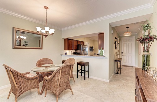 Lakewood Ranch Condo | Luxury Resort Amenities & Golf Membership; Pets Welcome; Lakefront Retreat