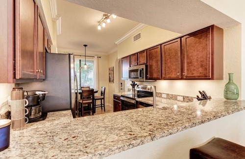 Lakewood Ranch Condo | Luxury Resort Amenities & Golf Membership; Pets Welcome; Lakefront Retreat