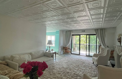 Vienna Condo | Luxury Resort Condo in McLean